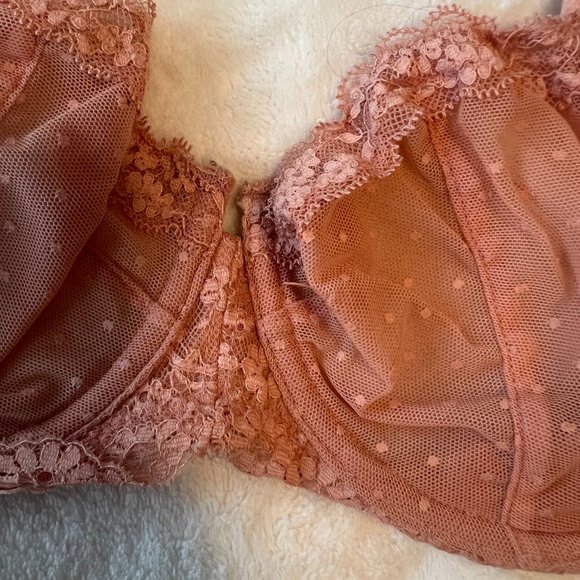 Victoria's Secret Wicked Unlined Balconette Bra in cafe creme size 32DDD/32F - Picture 5 of 11